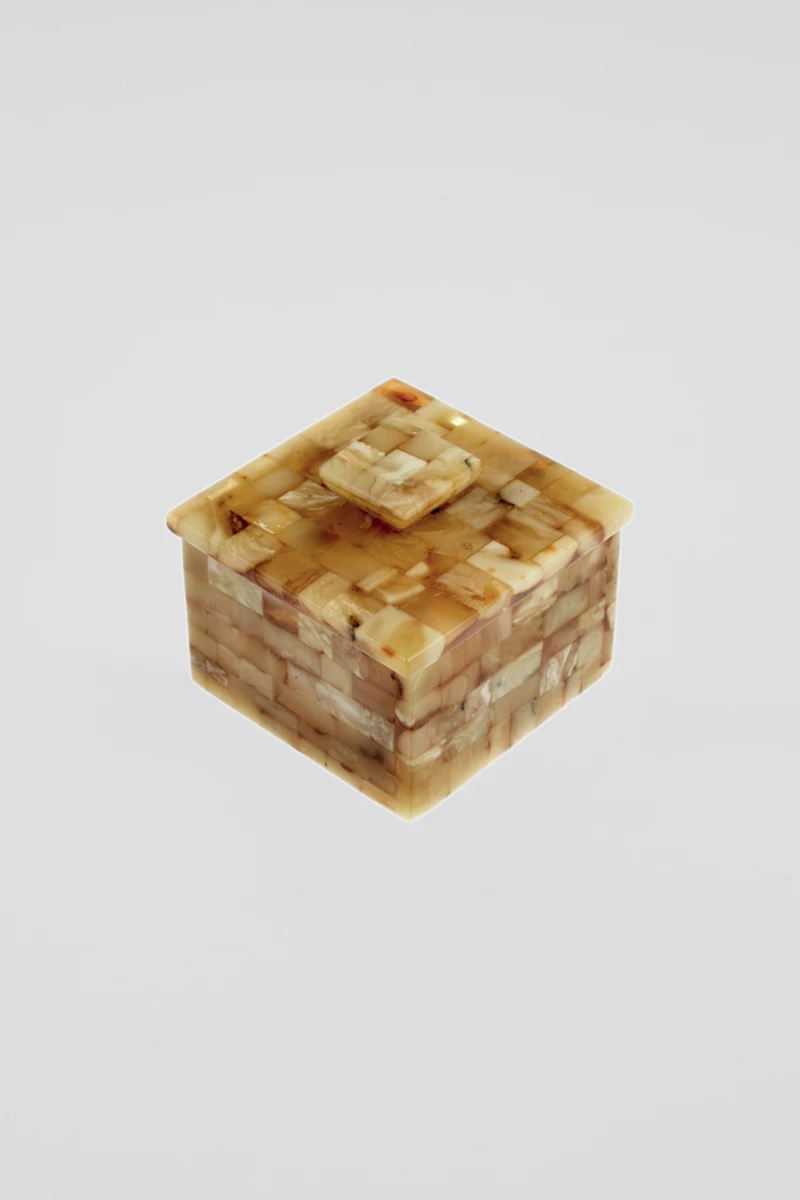 Caseta chihlimbar mozaic miere si lamaie, 3,8 cm x 3,8 cm x 3 cm-BB1002